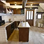 Villa With Private Pool And Garden Retreat *