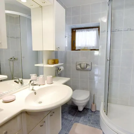 With Private Pool And Garden Retreat Vila *