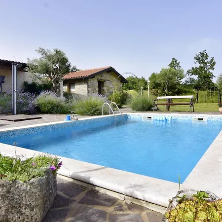 With Private Pool And Garden Retreat Vila