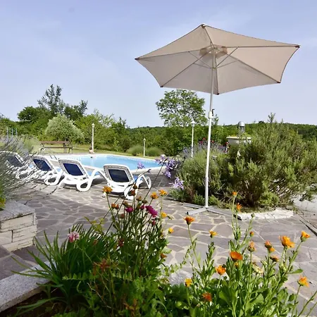 With Private Pool And Garden Retreat Vila Grožnjan