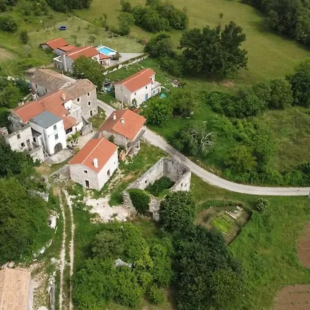 With Private Pool And Garden Retreat Vila Grožnjan