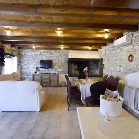 With Private Pool And Garden Retreat Villa