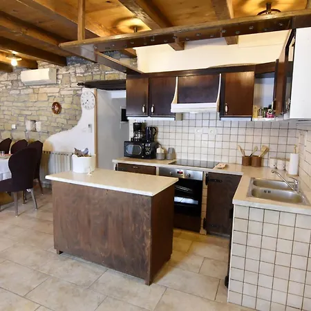 With Private Pool And Garden Retreat Villa *