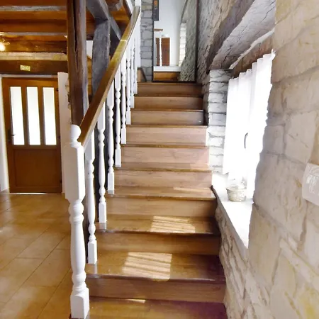 With Private Pool And Garden Retreat *
