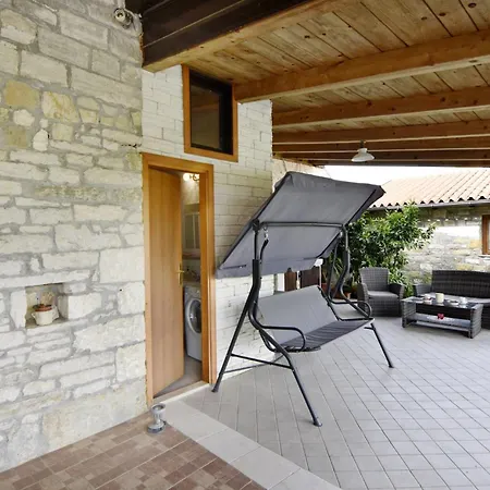 Villa With Private Pool And Garden Retreat Grožnjan