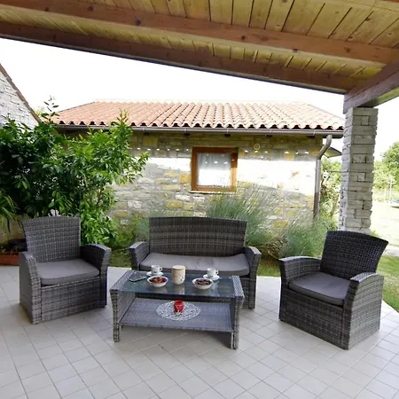 With Private Pool And Garden Retreat Villa Grožnjan