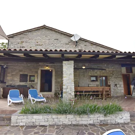 With Private Pool And Garden Retreat Villa