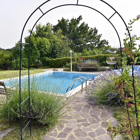 Villa With Private Pool And Garden Retreat