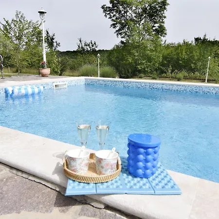 Villa With Private Pool And Garden Retreat Grožnjan