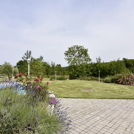 With Private Pool And Garden Retreat Villa